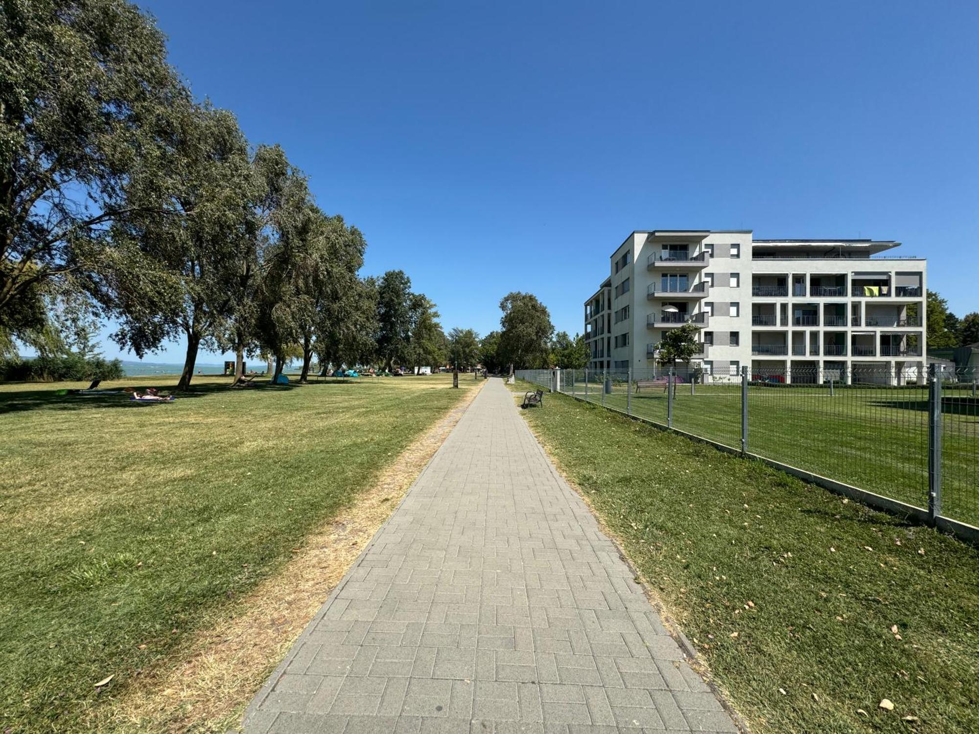 Lelle Resort Apartman Balatonlelle Zewnętrze zdjęcie